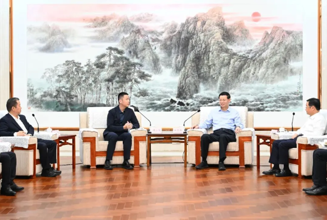 许昆林王新伟会见苏商企业家一行